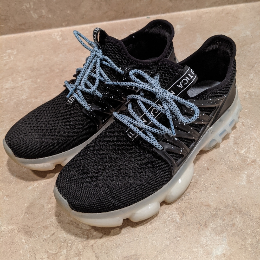 Nautica Dilara Women's Size 9.5 Lace-Up Navy Blue Running Casual Walking Sneaker